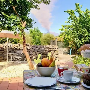 Couette-café Casanera, Riposto